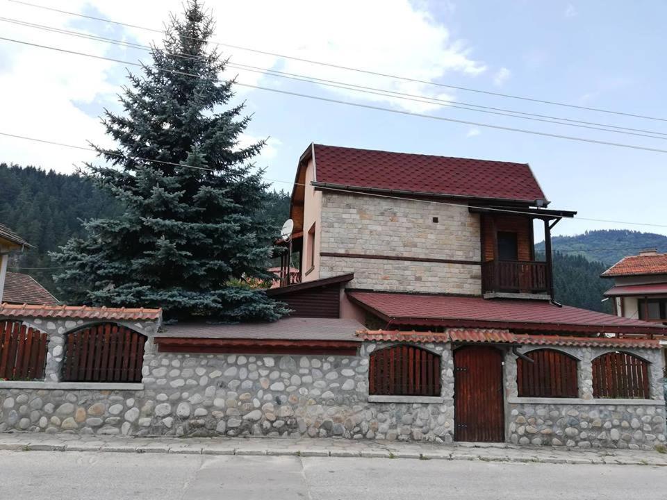 Guest House Diva Reka Beli Iskăr Exterior foto